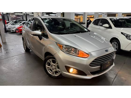 FORD FIESTA 1.6 SE SEDAN 16V FLEX 4P MANUAL FORD FIESTA 1.6 SE SEDAN 16V FLEX 4P MANUAL